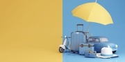 Reisverzekering paraplu beschermt bagage, camera, zonnebril, hoed, camera en auto op een blauw met gele achtergrond